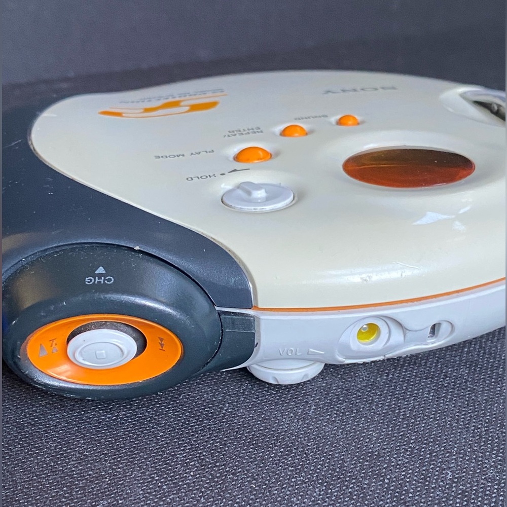 Sony Portable CD Player Walkman G-Protection Vintage Music PARTS - Picture 4 of 7